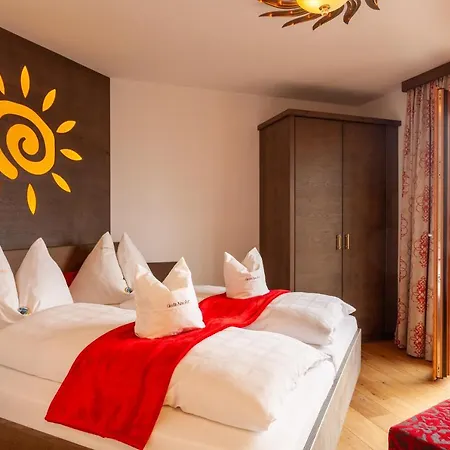 Haus Windhager בית הארחה 4*